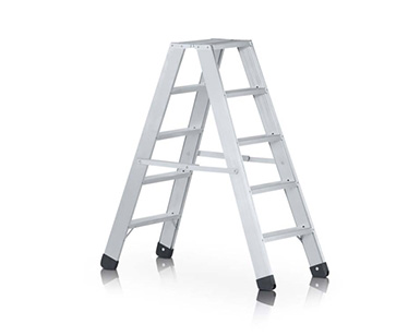 Z500-Seventec-302-stepladder-with-treads-double-sided-access-new-