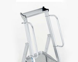 Z600-Flanged-stepladder-with-treads-large-platform-and-storage-surface-3NEW